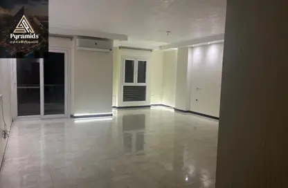 شقة - 3 غرف نوم - 3 حمامات للايجار في زايد ديونز - الحي السادس - الشيخ زايد - الجيزة