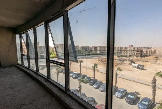 98821011 - Property Image 3