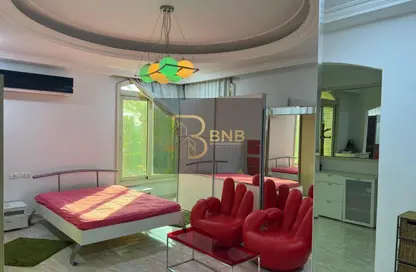 فيلا - 5 غرف نوم - 4 حمامات للبيع في النخيل - كمبوندات الشروق - مدينة الشروق - القاهرة