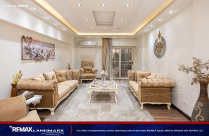 Apartment - 3 - 2 for sale in Doctor Ahmed Al Sayed St. - Sidi Gaber - Hay Sharq - Alexandria