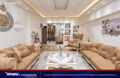 Apartment - 3 - 2 for sale in Doctor Ahmed Al Sayed St. - Sidi Gaber - Hay Sharq - Alexandria