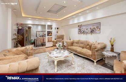 Apartment - 3 - 2 for sale in Doctor Ahmed Al Sayed St. - Sidi Gaber - Hay Sharq - Alexandria