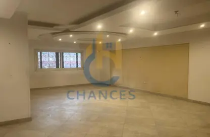 Apartment - 2 Bedrooms - 2 Bathrooms for sale in 10th Sector - Zahraa El Maadi - Hay El Maadi - Cairo