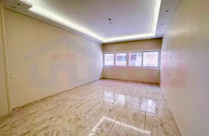 Office Space - 3 Bedrooms - 2 Bathrooms for rent in Fouad St. - Raml Station - Hay Wasat - Alexandria