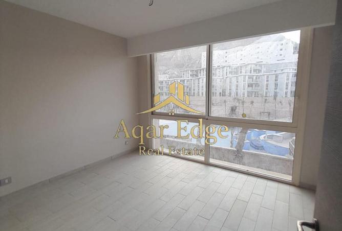 8709724 - Property Image 2