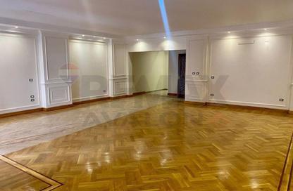 Apartment - 3 Bedrooms - 3 Bathrooms for sale in Sant Giyn St. - Kafr Abdo - Roushdy - Hay Sharq - Alexandria