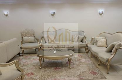 Apartment - 4 Bedrooms - 3 Bathrooms for rent in Almosekar Ali Ismail St. - Dokki - Giza