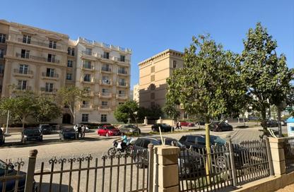 Apartment - 1 - 3 for sale in Centerville - Hyde Park - New Cairo City - Cairo
