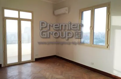 شقة - 4 غرف نوم - 3 حمامات للايجار في شارع العزيز عثمان - الزمالك - القاهرة