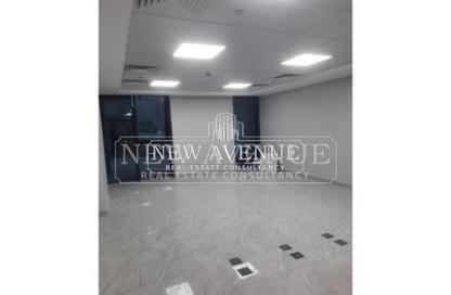 Office Space - Studio - 1 Bathroom for rent in Hyde Park Business District Mall - South Teseen St. - The 5th Settlement - New Cairo City - Cairo
