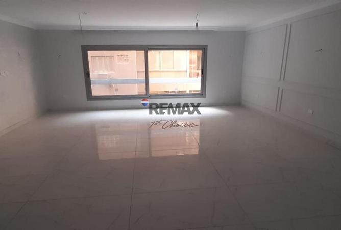 74305912 - Property Main Image