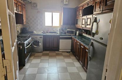 Apartment - 3 Bedrooms - 2 Bathrooms for rent in Doctor Ahmed Okasha St. - El Banafseg 6 - El Banafseg - New Cairo City - Cairo