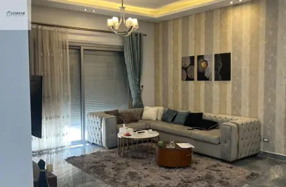 فيلا - 4 غرف نوم - 5 حمامات للبيع في فيلدج جيت - المستثمرين الجنوبية - مدينة القاهرة الجديدة - القاهرة