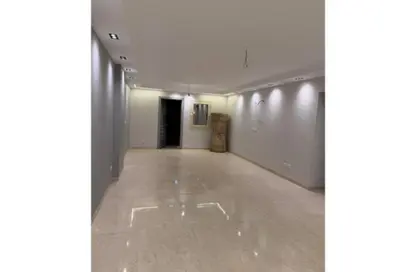 شقة - 3 غرف نوم - 2 حمامات للايجار في زهراء المعادي - حي المعادي - القاهرة