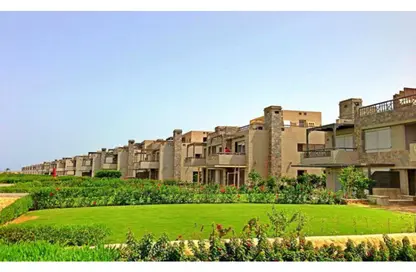 فيلا - 5 غرف نوم - 6 حمامات للبيع في عين باي 2 - العين السخنة - السويس