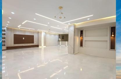 Apartment - 4 Bedrooms - 2 Bathrooms for sale in Gate 1 - Khofo - Hadayek El Ahram - Giza