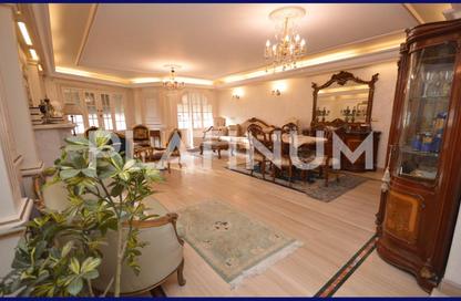 Apartment - 3 Bedrooms - 2 Bathrooms for sale in Kamal Eldin Salah St. - Smouha - Hay Sharq - Alexandria
