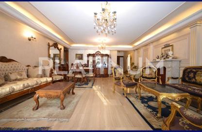 Apartment - 3 Bedrooms - 2 Bathrooms for sale in Kamal Eldin Salah St. - Smouha - Hay Sharq - Alexandria
