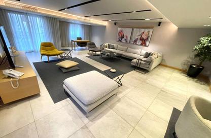 شقة - 3 غرف نوم - 3 حمامات للبيع في شارع شهاب - المهندسين - الجيزة