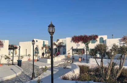 Chalet - 2 Bedrooms - 2 Bathrooms for sale in Mountain View - Ras Al Hekma - North Coast