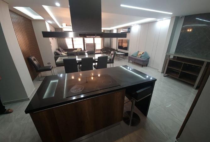 104871960 - Property Image 2