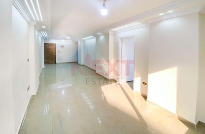 Apartment - 3 Bedrooms - 2 Bathrooms for sale in Smouha Square - Smouha - Hay Sharq - Alexandria