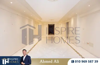 شقة - 3 غرف نوم - 2 حمامات للبيع في سموحة - حي شرق - الاسكندرية