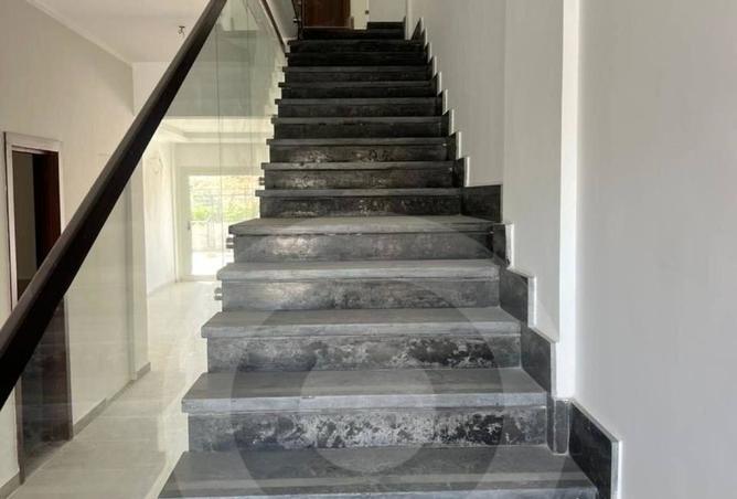98009604 - Property Main Image
