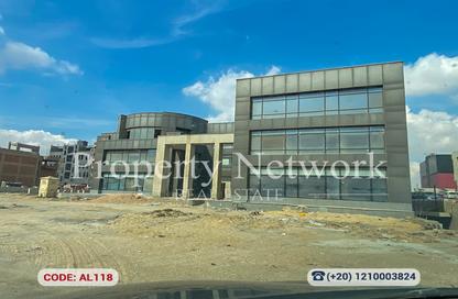 Whole Building - Studio - 2 Bathrooms for sale in Street 70 - District 1 - The 5th Settlement - New Cairo City - Cairo
