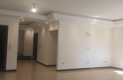 Apartment - 3 Bedrooms - 3 Bathrooms for rent in Al Narges 3 - Al Narges - New Cairo City - Cairo