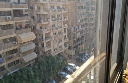 Apartment - 2 Bedrooms - 1 Bathroom for rent in Helmy Hassan Ali St. - 8th Zone - Nasr City - Cairo