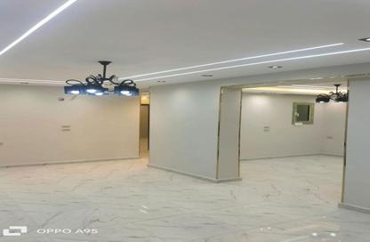 Apartment - 3 Bedrooms - 2 Bathrooms for sale in Al Lebeny Axis - El Mariouteya - Faisal - Hay El Haram - Giza