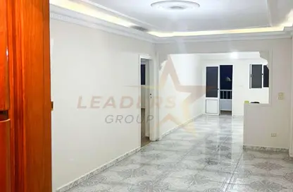 Apartment - 2 Bedrooms - 1 Bathroom for sale in Khalil Hamada St. - Miami - Hay Awal El Montazah - Alexandria