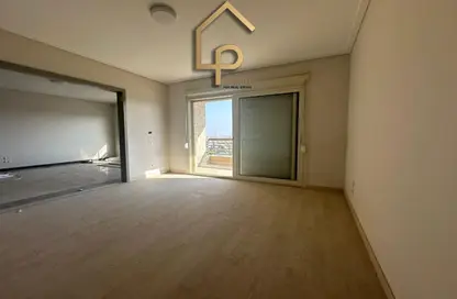 Apartment - 3 Bedrooms - 3 Bathrooms for sale in New Giza - Cairo Alexandria Desert Road - 6 October City - Giza