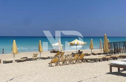 Chalet - 2 Bedrooms - 2 Bathrooms for sale in Hacienda West - Ras Al Hekma - North Coast