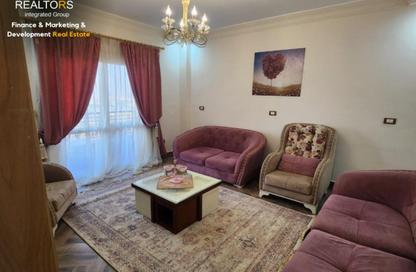 Apartment - 3 Bedrooms - 2 Bathrooms for rent in Al Khamayel city - Sheikh Zayed Compounds - Sheikh Zayed City - Giza