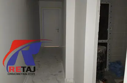 شقة - 2 غرف نوم - 1 حمام للبيع في محور جمال عبد الناصر - التجمع الثالث - مدينة القاهرة الجديدة - القاهرة