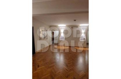 Apartment - 3 Bedrooms - 2 Bathrooms for sale in Gameat Al Dewal Al Arabeya St. - Mohandessin - Giza