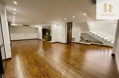 Duplex - 3 Bedrooms - 2 Bathrooms for sale in Eastown - 5th Settlement Compounds - The 5th Settlement - New Cairo City - Cairo