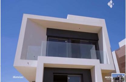Villa - 4 Bedrooms - 4 Bathrooms for sale in Lake West - Sheikh Zayed Compounds - Sheikh Zayed City - Giza