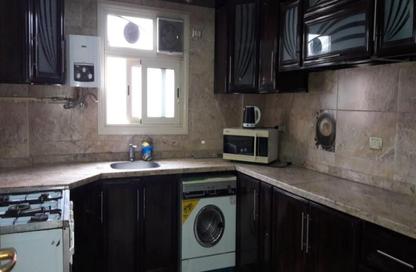 Roof - 4 Bedrooms - 3 Bathrooms for sale in El Yasmeen 8 - El Yasmeen - New Cairo City - Cairo