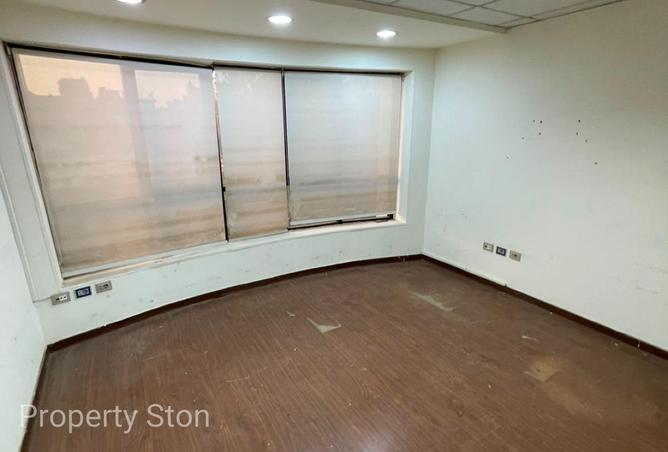 94372600 - Property Image 3