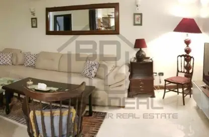 شقة - 3 غرف نوم - 2 حمامات للبيع في زايد 2000 - الحي الرابع - الشيخ زايد - الجيزة