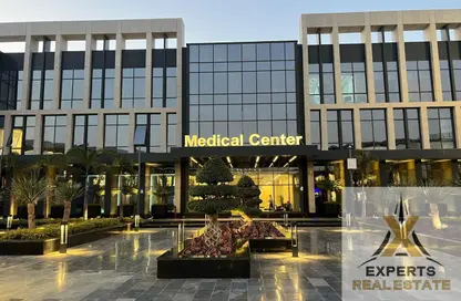 عيادة - 3 غرف نوم - 1 حمام للبيع في مدينتي - القاهرة