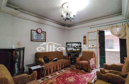 Apartment - 3 Bedrooms - 1 Bathroom for sale in Laurent - Hay Sharq - Alexandria