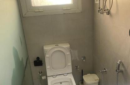 Apartment - 2 Bedrooms - 1 Bathroom for rent in Al Rehab - New Cairo City - Cairo