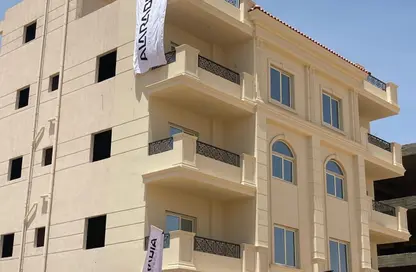 Apartment - 4 Bedrooms - 3 Bathrooms for sale in Bait Alwatan - The 5th Settlement - New Cairo City - Cairo