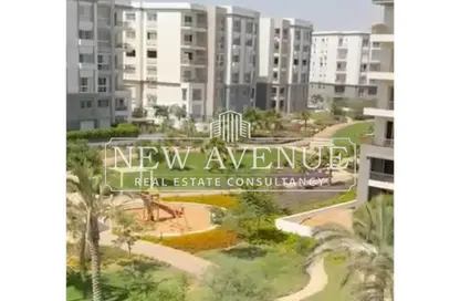 Apartment - 3 Bedrooms - 3 Bathrooms for sale in Hyde Park Central - The 6th Settlement - New Cairo City - Cairo