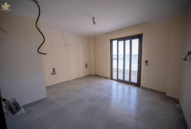 98819423 - Property Image 3
