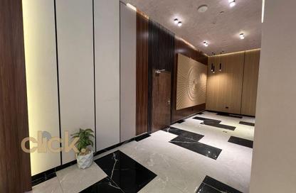 طابق كامل - استوديو - 3 حمامات للايجار في شارع التسعين الجنوبي - التجمع الخامس - مدينة القاهرة الجديدة - القاهرة